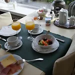 Hotel Les Arcades 3*