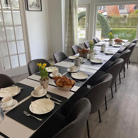 Hotel Les Arcades 3*