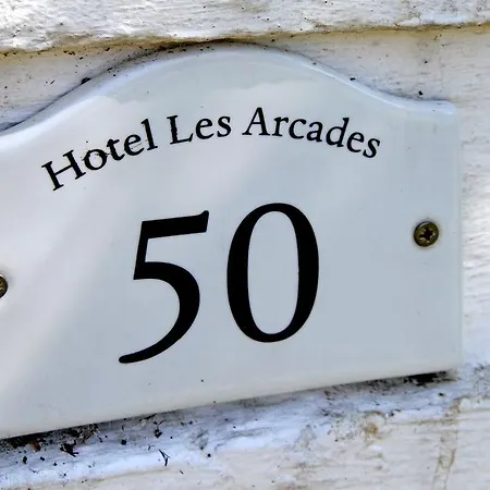 Les Arcades