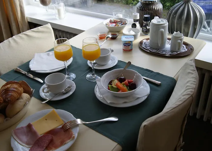 Hotel Les Arcades 3*