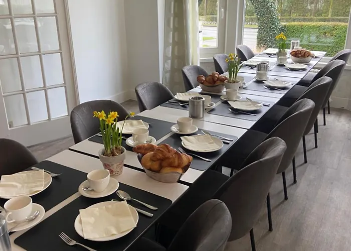 Hotel Les Arcades 3*