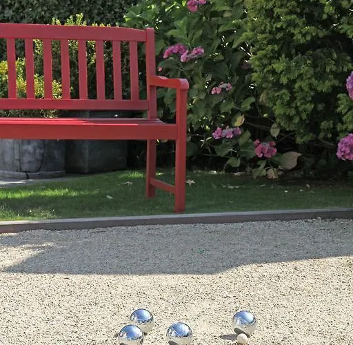 Hotel Les Arcades 3*